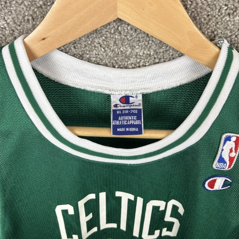 Vintage Champion Boston Celtics Antoine Walker 8 Jersey Youth XL 18-20‎ NBA